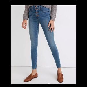 Madewell 10" High-Rise Skinny Jeans in Dewitt Wash: Button-Front TENCEL™